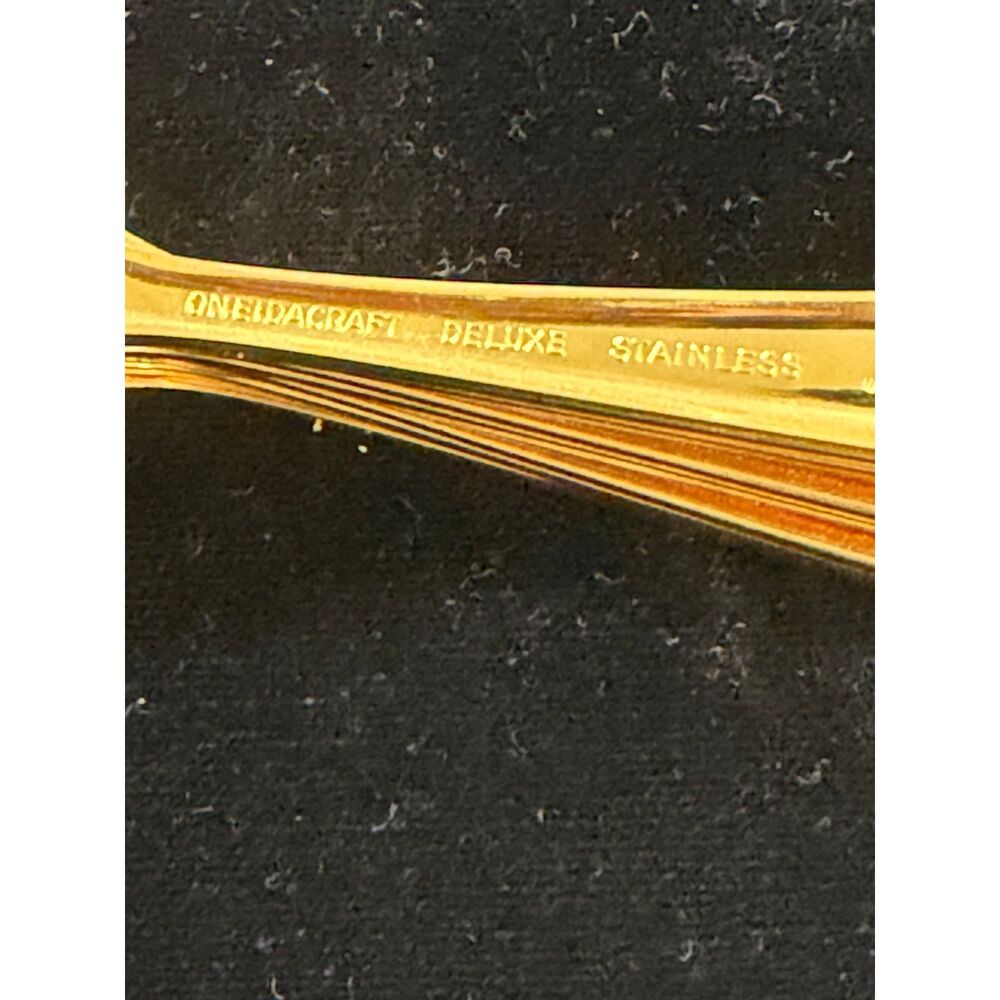 Textura Gold (Gold Electroplate) by Oneidacraft Deluxe - Picture 3 of 7